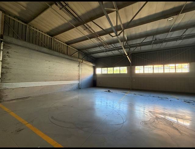 2,227.20M² SHOWROOM TO LET IN BRUMA